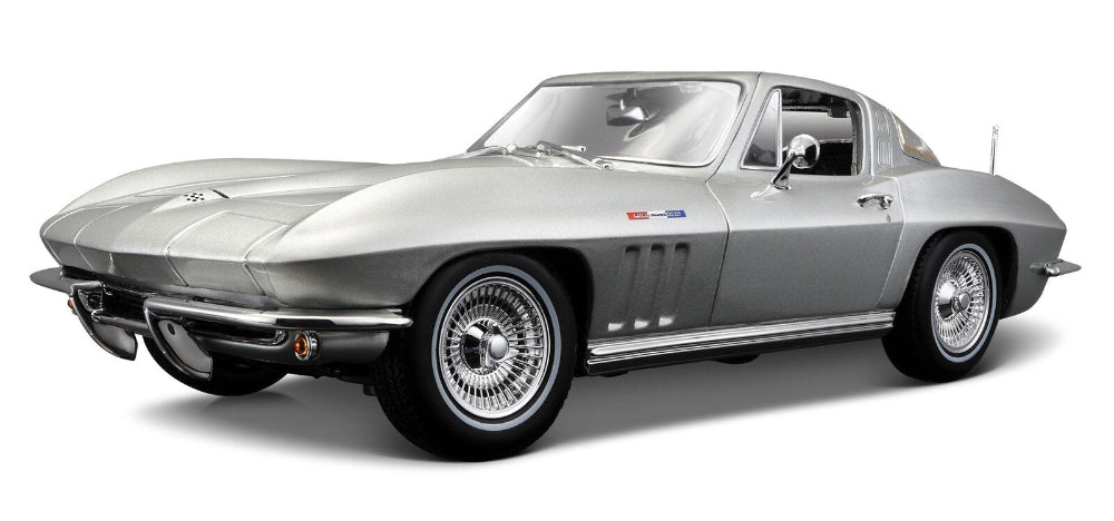 Maisto 1:18 1965 CHEVROLET CORVETTE SILVER