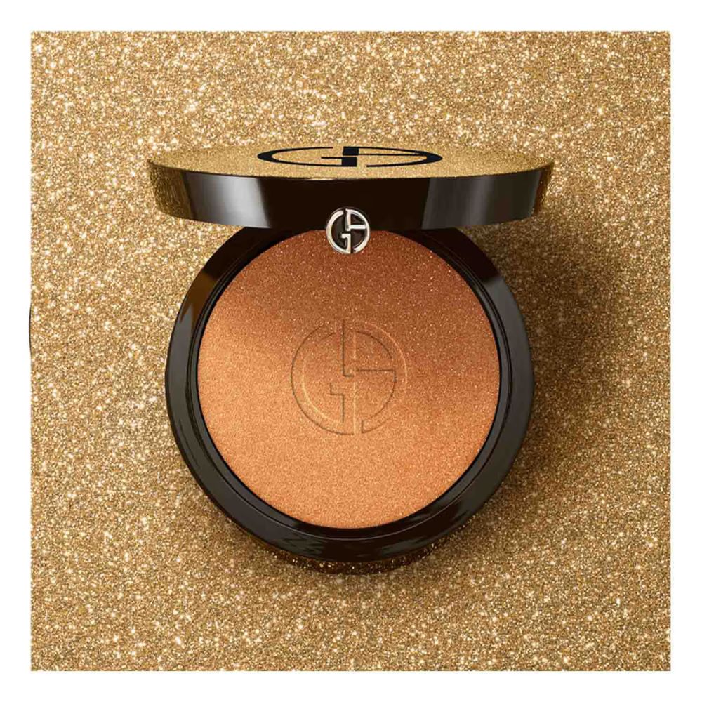 ARMANI Luminous Silk Golden Glow Highlighter