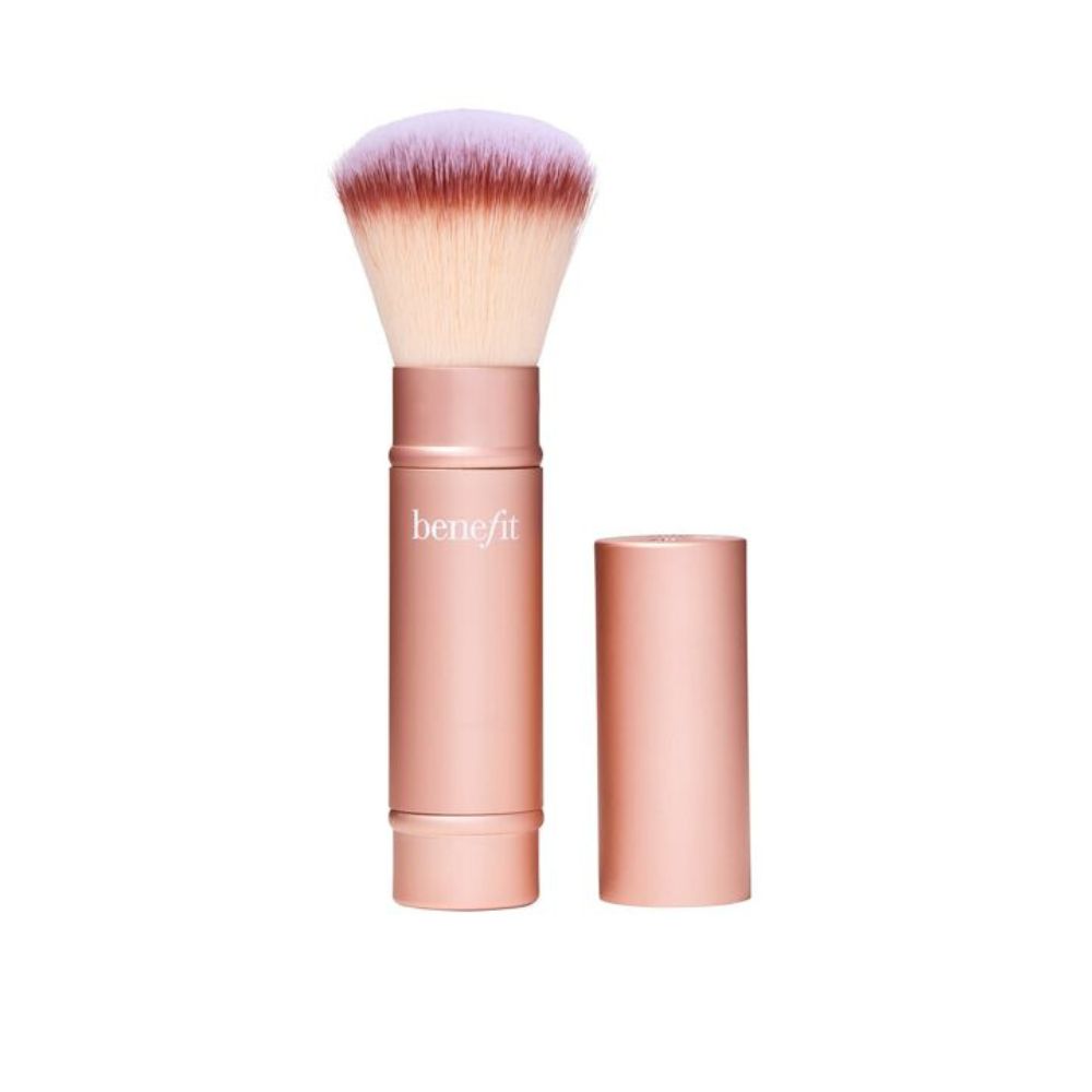 BENEFIT COSMETICS Multitasking Cheek Brush blush, bronzer & highlighter brush