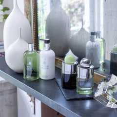 Molton Brown Lily & Magnolia Blossom Eau de Parfum 100ml