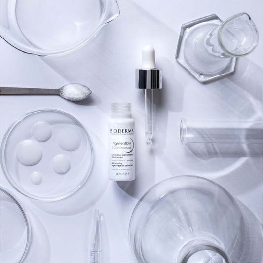 سيروم بيوديرما بيجمنتبيو لتفتيح البشرة بفيتامين سي ومكافحة البقع الداكنة 15 مل